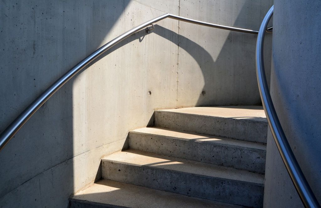 Désinfection d'une Cage d'escalier Suite à un Décès