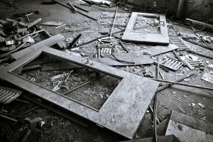 Élimination des Objets Tranchants, des Aiguilles et des Seringues dans un Squat à Brest