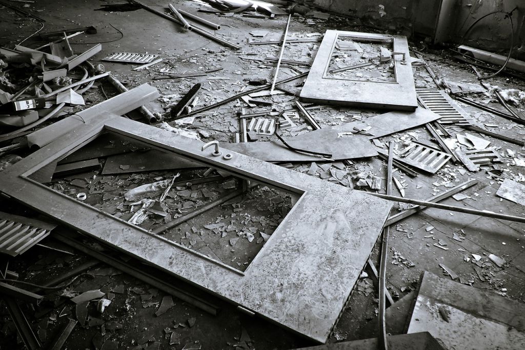 Élimination des Objets Tranchants, des Aiguilles et des Seringues dans un Squat à Brest