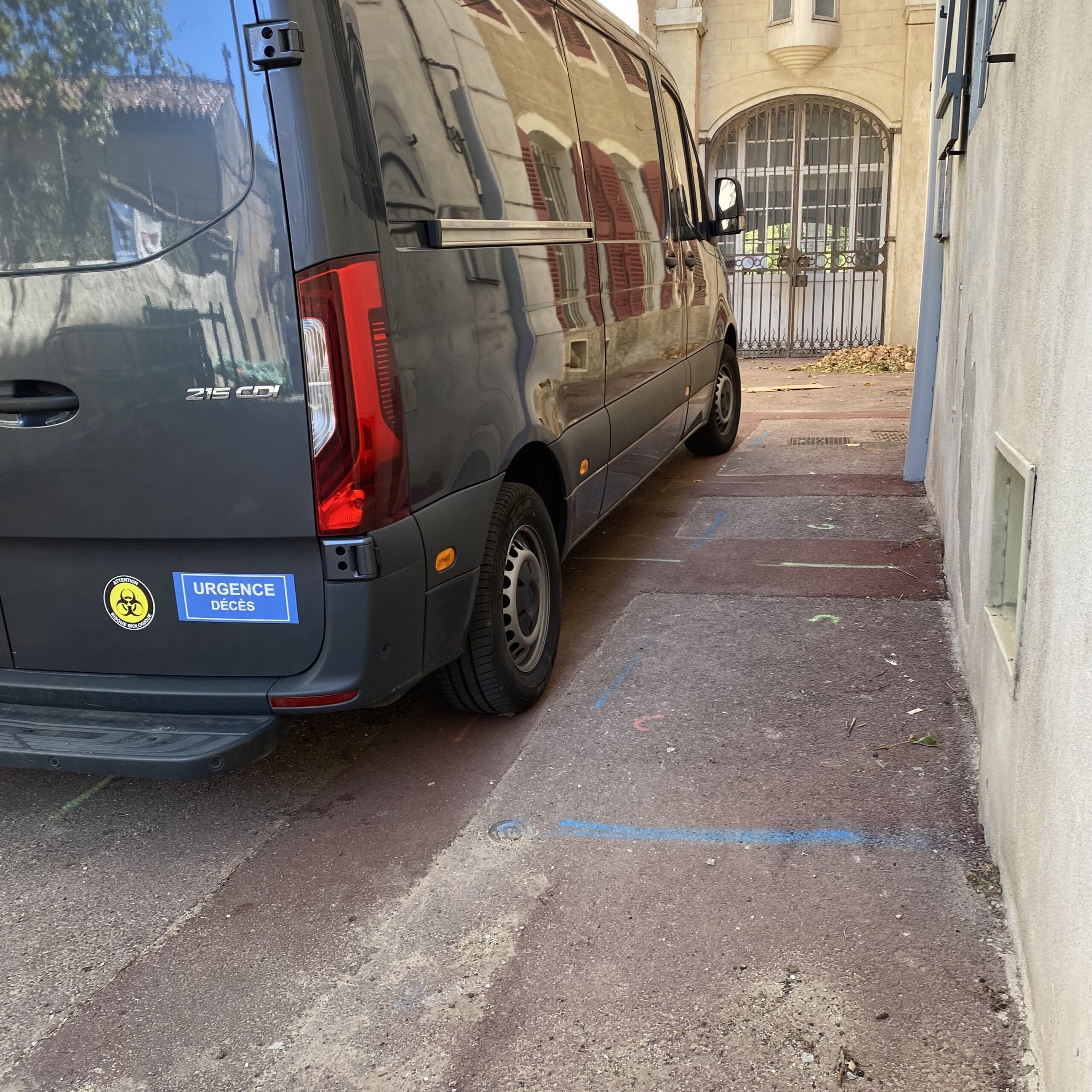 entreprise de nettoyage après décès, nettoyage après suicide, nettoyage après homicide, désinfection après décès, décontamination, débarras après décès, entreprise de désinfection, nettoyage de maison après décès, nettoyage d'appartement après décès, société de nettoyage après décès.