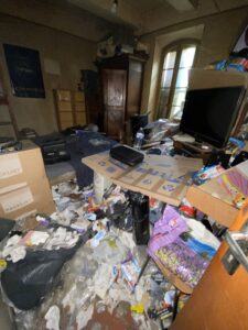 Nettoyage logement insalubre Marseille après syndrome de Diogène